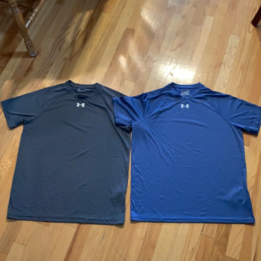 Under Armour Men’s M heat gear shirts. Like new.